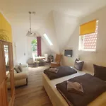 Twee Linden Warnemuende Zentrum