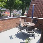 Twee Linden Warnemuende Zentrum